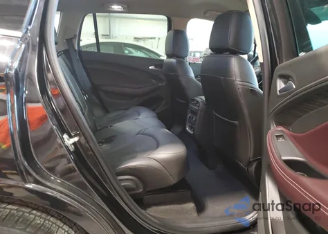 2017 Buick Envision Essence z USA, uszkodzony, nr VIN LRBFXDSA8HD129092